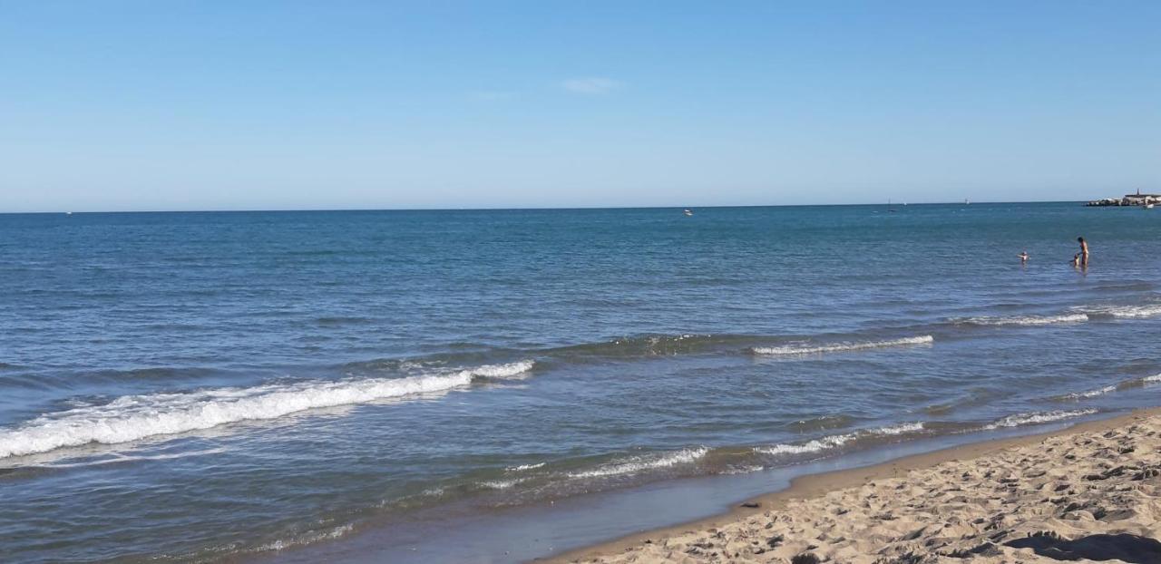 Beautiful Apartment In Third Line Beach Boliches Fuengirola Eksteriør bilde