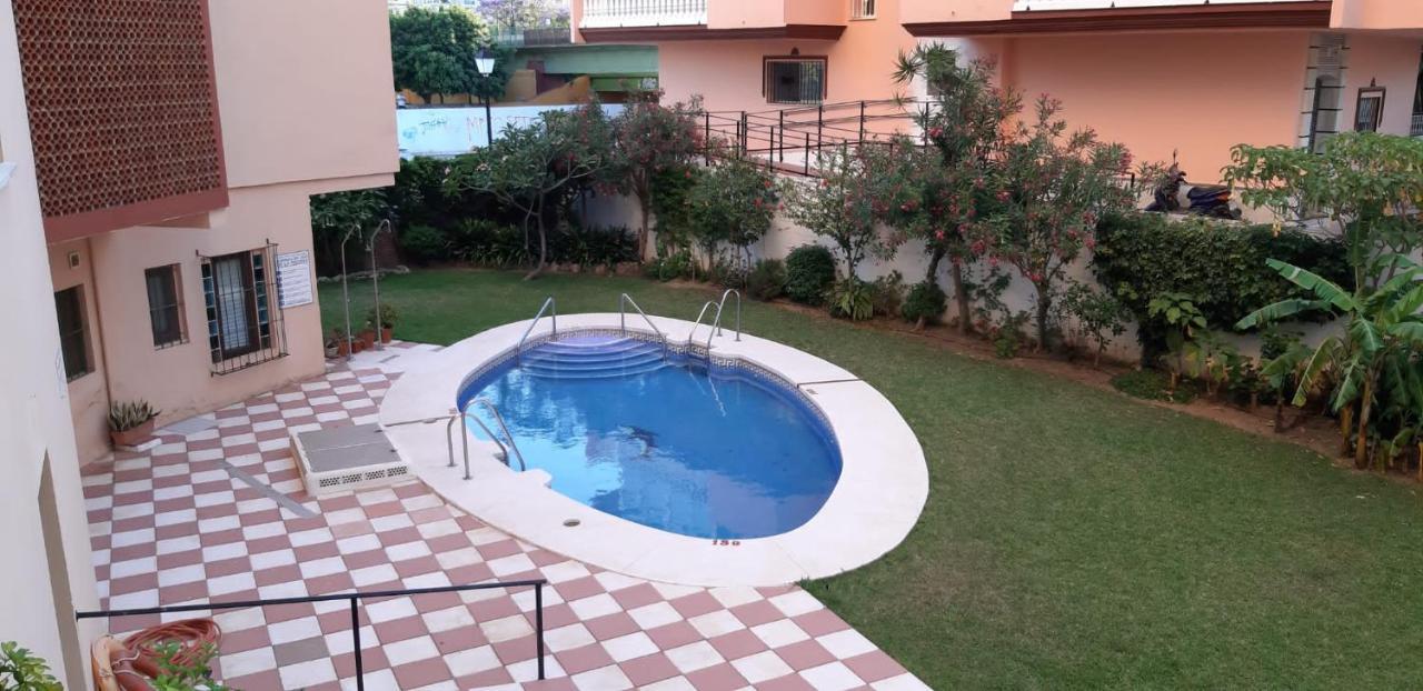 Beautiful Apartment In Third Line Beach Boliches Fuengirola Eksteriør bilde