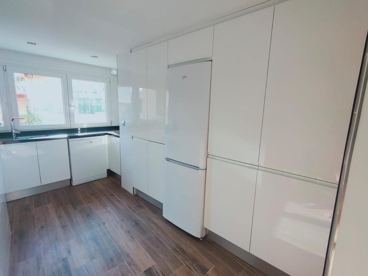Beautiful Apartment In Third Line Beach Boliches Fuengirola Eksteriør bilde